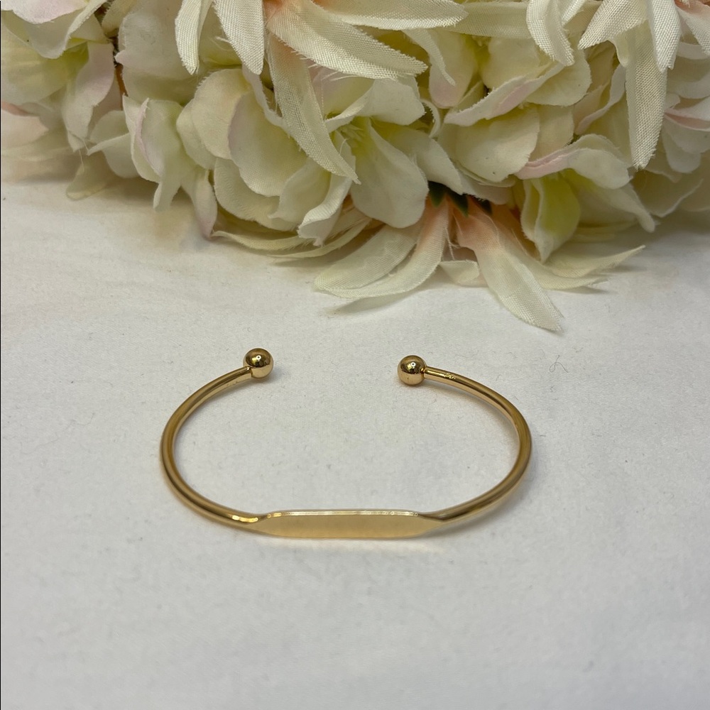 Cuff Bracelet Gold   - Unbranded